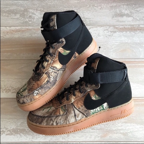 NWT Nike Air Force 1 Mid Camo - Picture 4 of 6